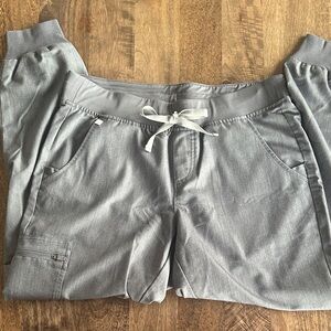 Figs Women’s M Gray Zamora Jogger Scrub Pants, lightly used in perfect condition